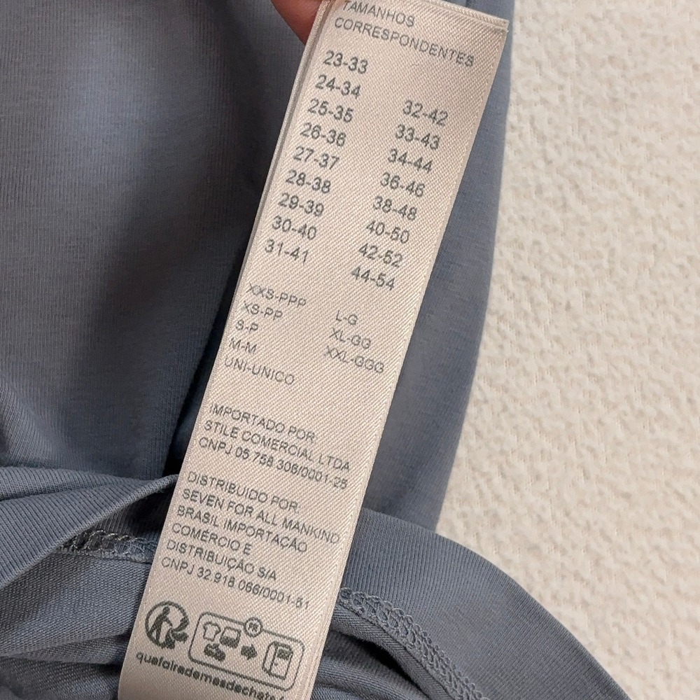 7 For All Mankind Luxe Performance T-Shirt Men's M Dusty Blue Stretch *Mark* - Picture 15 of 16